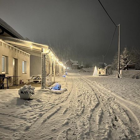 Domki Caloroczne Jesionowscy Kudowa Zdroj Exterior photo