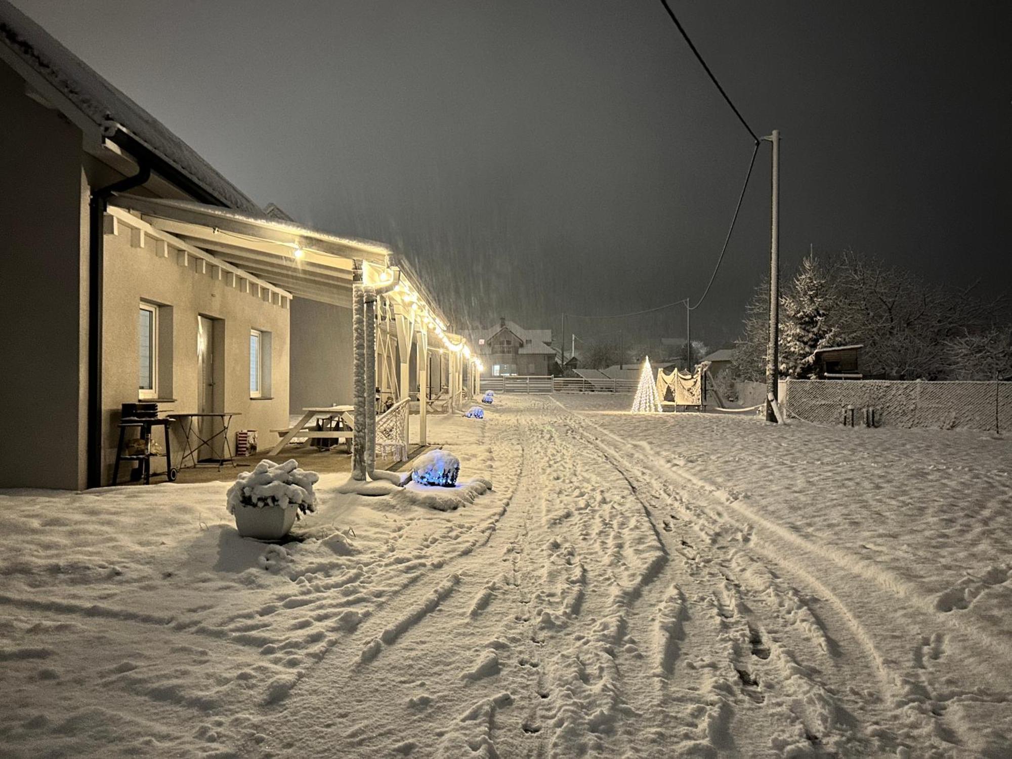 Domki Caloroczne Jesionowscy Kudowa Zdroj Exterior photo
